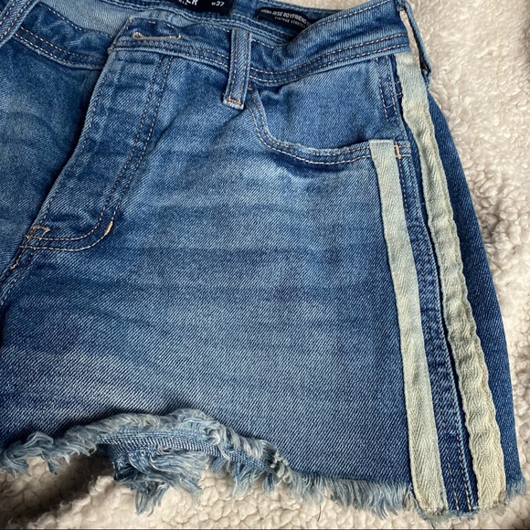 🪲 NWOT hollister jeans - Picture 6 of 6